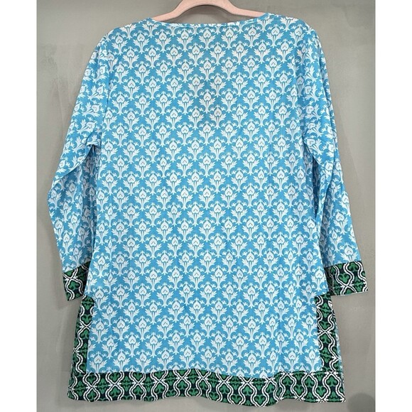 French Curve Top Sweet Vacation Top Beach Blue Size Small NWT Lightweight - Picture 2 of 5